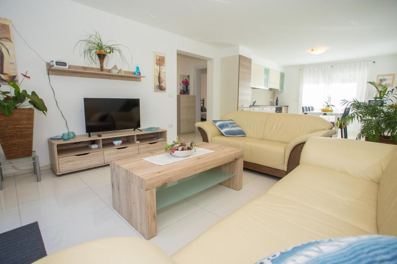 Zagar Apartment Poreč Buitenkant foto